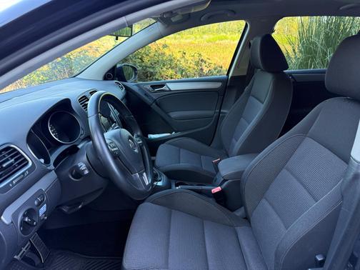 Blue 2013 Volkswagen Golf TDI