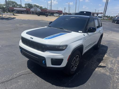 2023 Jeep Grand Cherokee 4xe Trailhawk