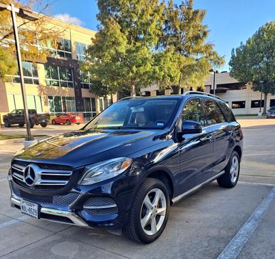 Blue 2016 Mercedes-Benz GLE-Class GLE 350
