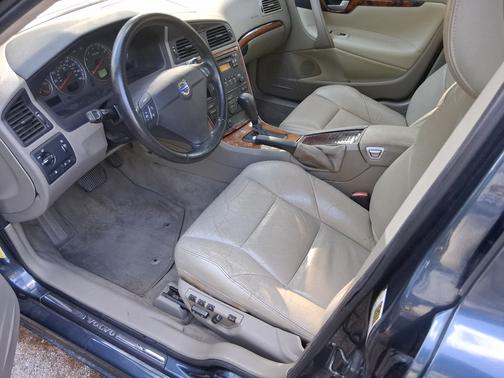 Blue 2006 Volvo S60 2.5T