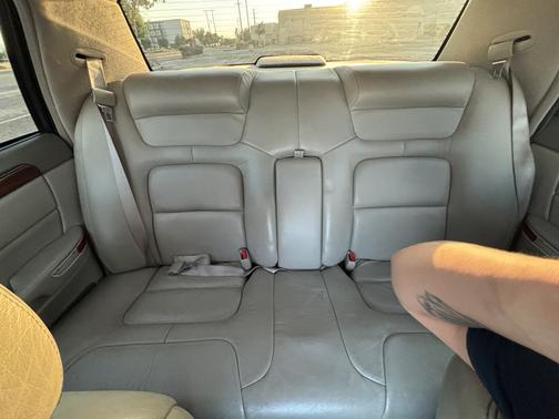 Gold 1999 Cadillac DeVille Base