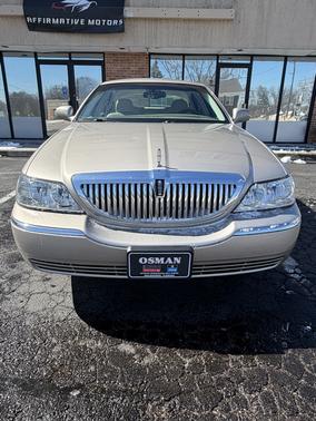 2003 Lincoln Town Car Signature