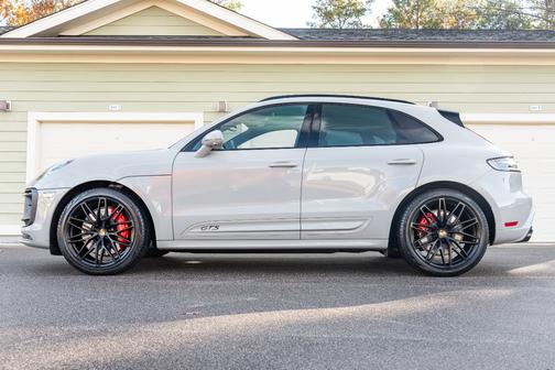 2023 Porsche Macan Macan GTS