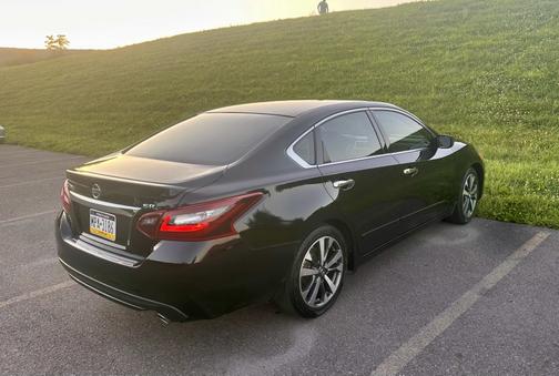 2017 Nissan Altima 2.5 SR