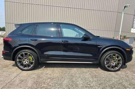 Black 2016 Porsche Cayenne Cayenne S E-Hybrid