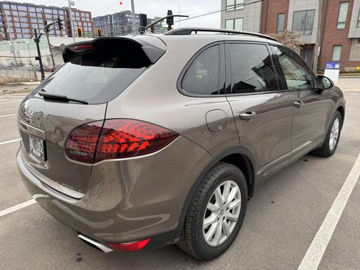 2011 Porsche Cayenne Cayenne