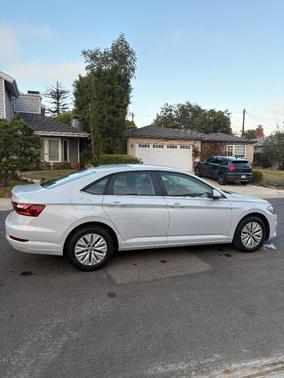 Gray 2019 Volkswagen Jetta 1.4T S