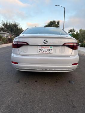 Gray 2019 Volkswagen Jetta 1.4T S
