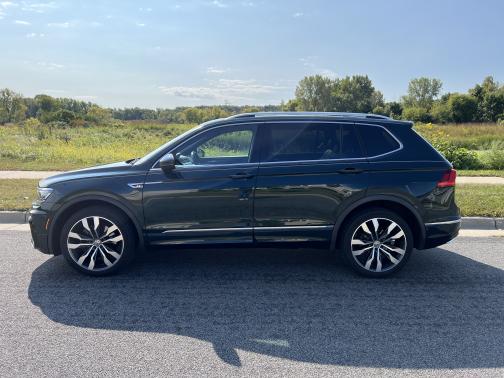 2018 Volkswagen Tiguan 2.0T SEL Premium