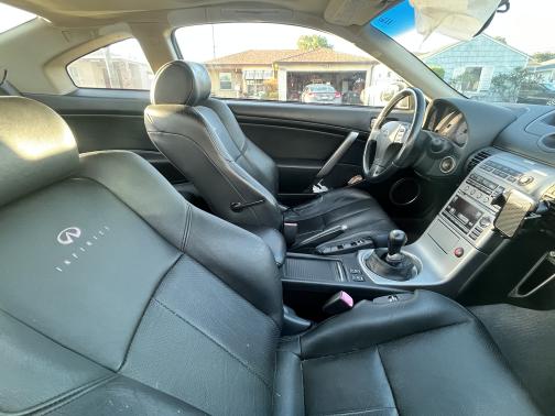 2004 INFINITI G35 Base