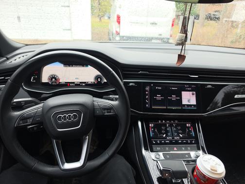 2023 Audi Q8 55 Premium Plus