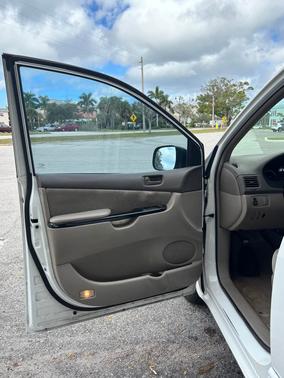 2005 Toyota Sienna CE