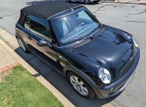 Black 2005 MINI Cooper S Base