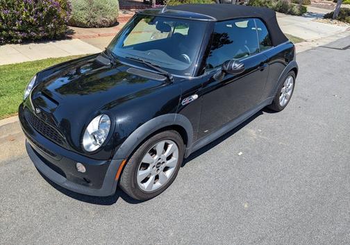 Black 2005 MINI Cooper S Base
