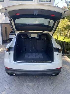 White 2019 Porsche Cayenne Cayenne