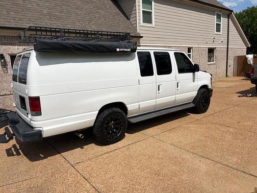 White 2008 Ford E150 Base
