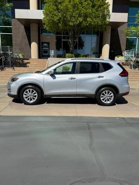 Silver 2017 Nissan Rogue SV