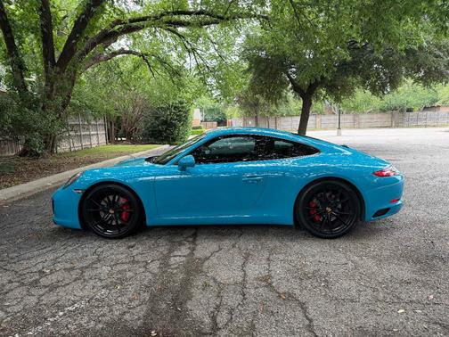Blue 2017 Porsche 911 911 Carrera S