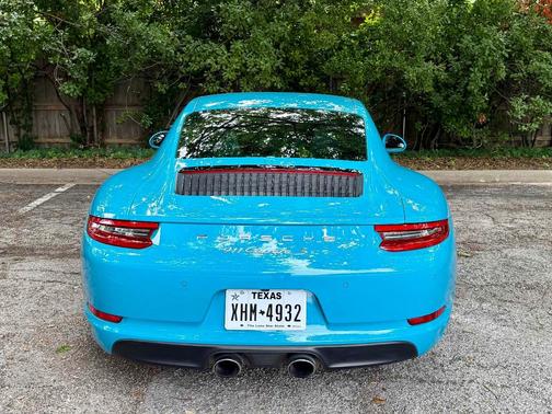 Blue 2017 Porsche 911 911 Carrera S