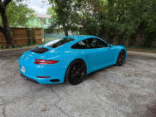 Blue 2017 Porsche 911 911 Carrera S