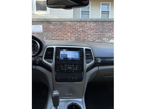2011 Jeep Grand Cherokee Laredo