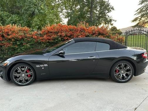 Black 2014 Maserati GranTurismo Base