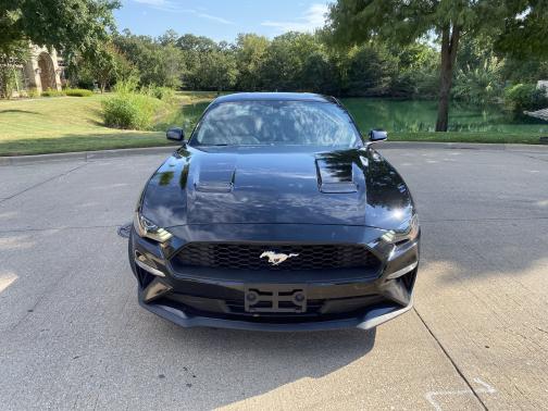 2020 Ford Mustang EcoBoost