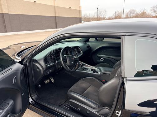 Black 2021 Dodge Challenger R/T