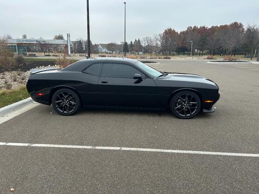 Black 2021 Dodge Challenger R/T