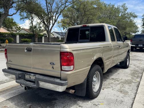 Gold 2000 Ford Ranger XLT SuperCab