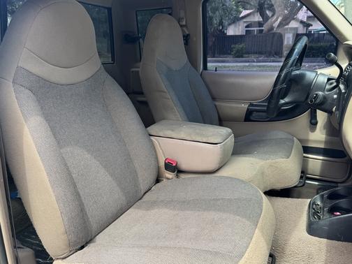 Gold 2000 Ford Ranger XLT SuperCab
