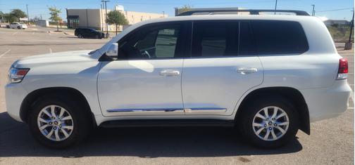 2021 Toyota Land Cruiser Base