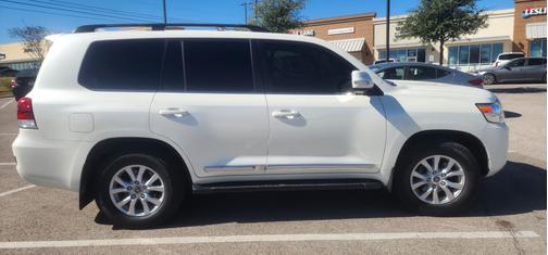 2021 Toyota Land Cruiser Base