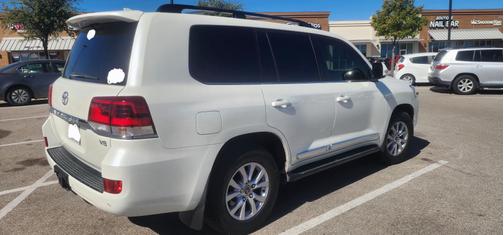 2021 Toyota Land Cruiser Base