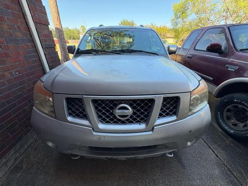 Silver 2009 Nissan Armada SE