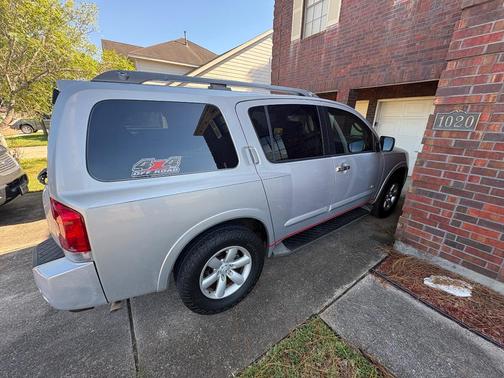 Silver 2009 Nissan Armada SE