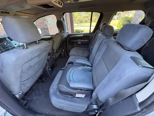 Silver 2009 Nissan Armada SE