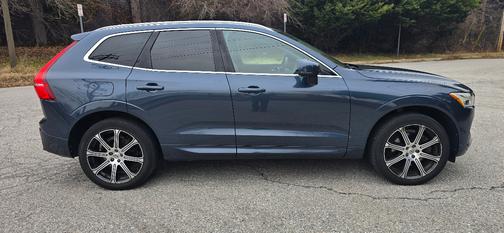 2018 Volvo XC60 T6 Momentum