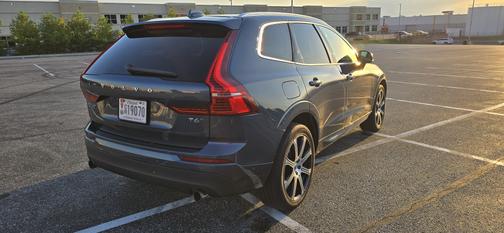 2018 Volvo XC60 T6 Momentum
