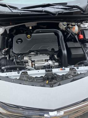 White 2025 Chevrolet Malibu 1LS