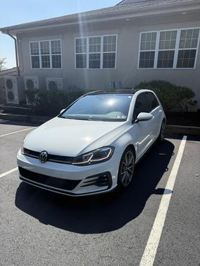 2018 Volkswagen Golf GTI 2.0T Autobahn 4-Door