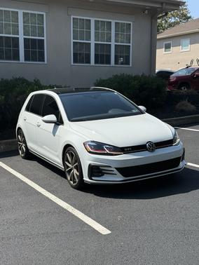 2018 Volkswagen Golf GTI 2.0T Autobahn 4-Door