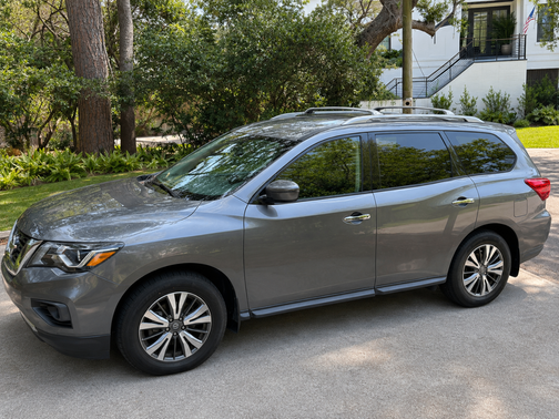 Gray 2019 Nissan Pathfinder S