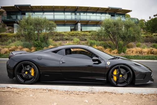 2011 Ferrari 458 Italia Base