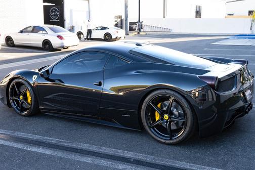 2011 Ferrari 458 Italia Base