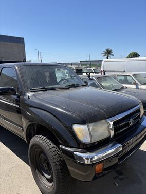 Black 1998 Toyota Tacoma Xtracab
