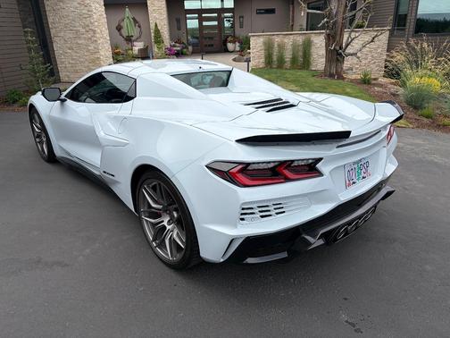 Silver 2024 Chevrolet Corvette Z06 w/2LZ