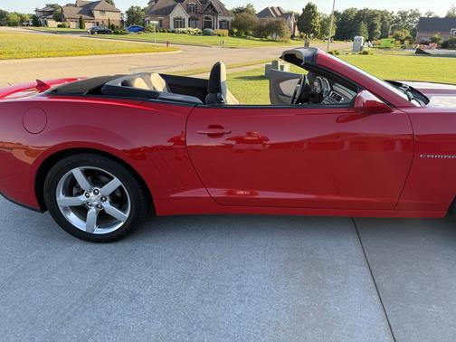 Red 2015 Chevrolet Camaro 1LT