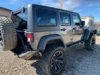 Photo 1 of 4 of 2017 Jeep Wrangler Unlimited Rubicon
