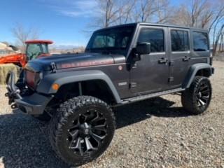 Photo 2 of 4 of 2017 Jeep Wrangler Unlimited Rubicon